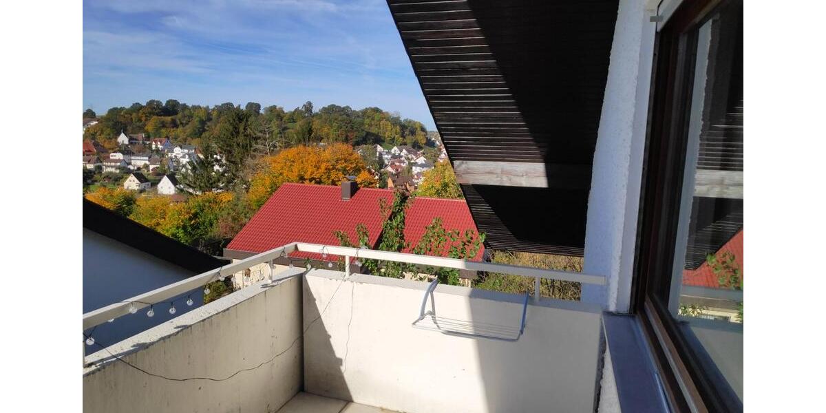 Dachgeschoßwohnung Hüttlingen - 3 Zimmer, 85 m&sup2;, 900&euro; | Angebot:24982608