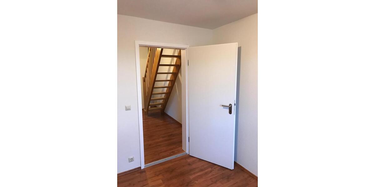 Dachgeschoßwohnung Alfdorf - 2.5 Zimmer, 71 m&sup2;, 880&euro; | Angebot:26341789