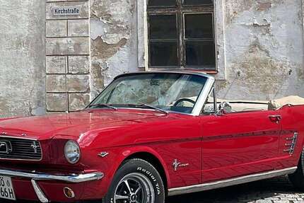 Ford Mustang 122.000 km 44.500 &euro; Nördlingen 86720