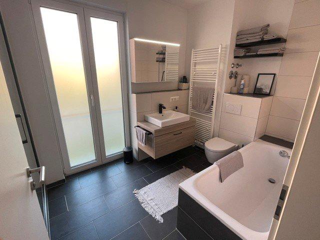 Erdgeschoßwohnung Aalen Unterkochen - 3 Zimmer, 88 m&sup2;, 449.000&euro; | Angebot:27242030
