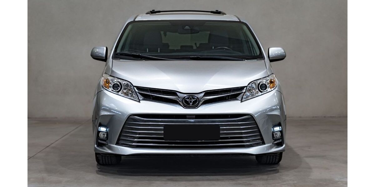 Toyota Sienna 19.000 km 29.900 &euro; Iggingen 73574