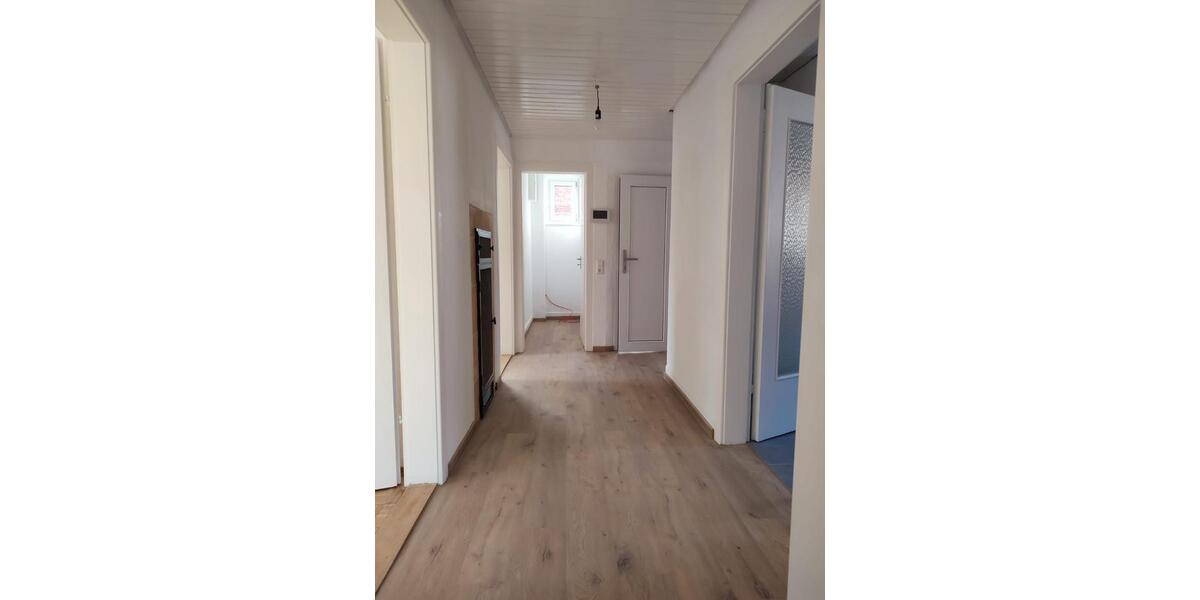 Etagenwohnung Heidenheim an der Brenz - 2 Zimmer, 70 m&sup2;, 900&euro; | Angebot:25397854