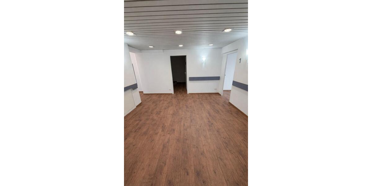 Etagenwohnung Aalen Unterkochen - 6 Zimmer, 170 m&sup2;, 400&euro; | Angebot:24979817