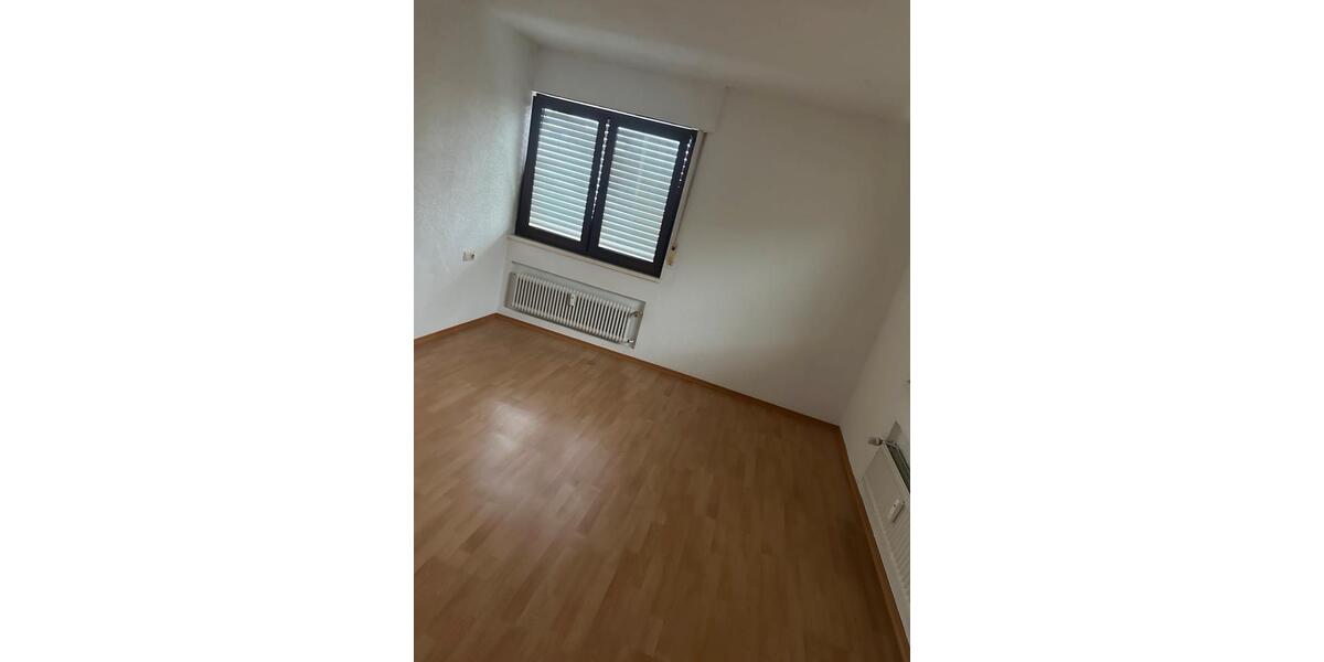 Etagenwohnung Aalen Attenhofen - 3 Zimmer, 90 m&sup2;, 850&euro; | Angebot:26577717