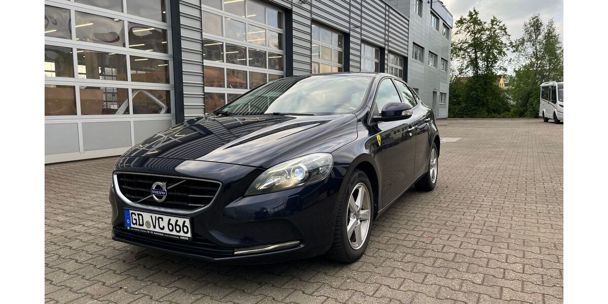 Volvo V40 170.179 km 7.999 &euro; Mögglingen 73563