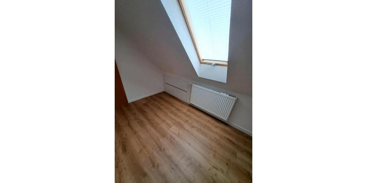 Dachgeschoßwohnung Aalen Ebnat - 3 Zimmer, 55 m&sup2;, 850&euro; | Angebot:27599860