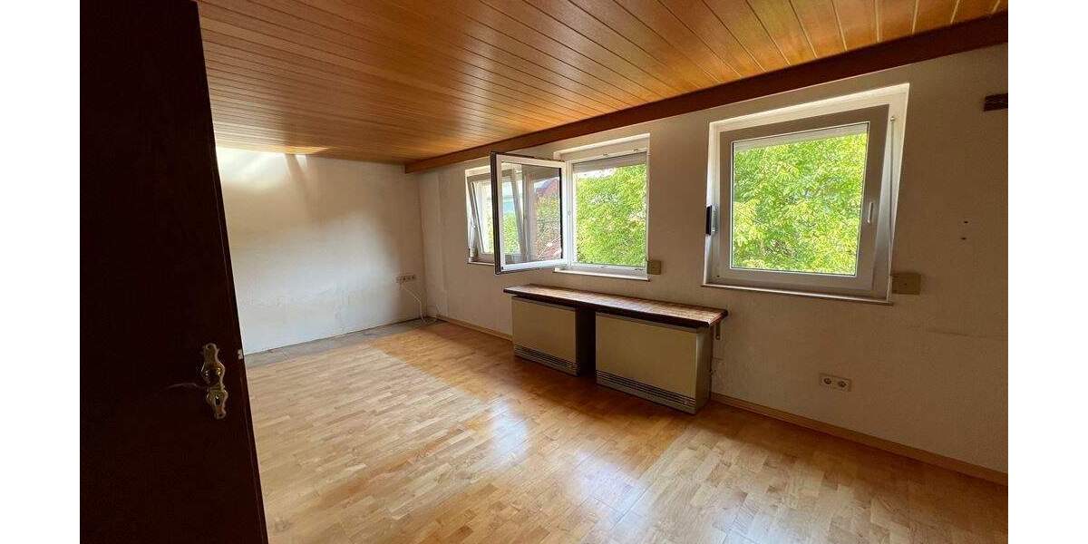 Mehrfamilienhaus, Wohnhaus Schwäbisch Gmünd Weiler - 9 Zimmer, 189 m&sup2;, 279.000&euro; | Angebot:25773586
