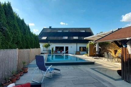 Haus Ellwangen (Jagst) - 12 Zimmer, 320 m&sup2;, 699.000&euro; | Angebot:25991198