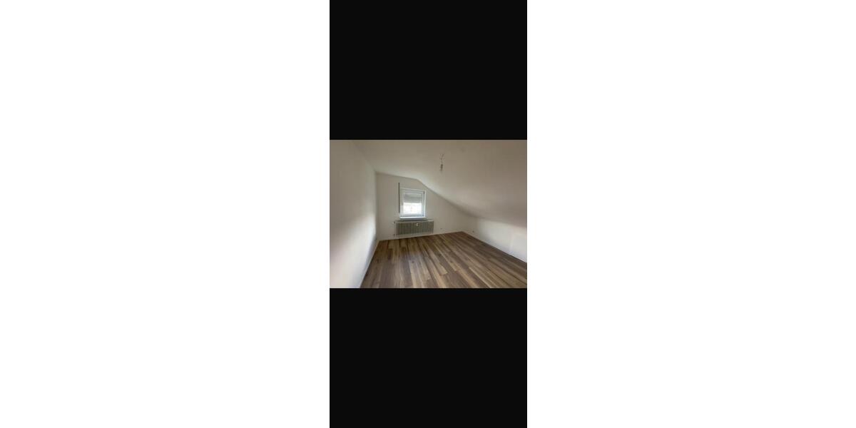 Dachgeschoßwohnung Aalen Dewangen - 3 Zimmer, 71 m&sup2;, 1.050&euro; | Angebot:26634524