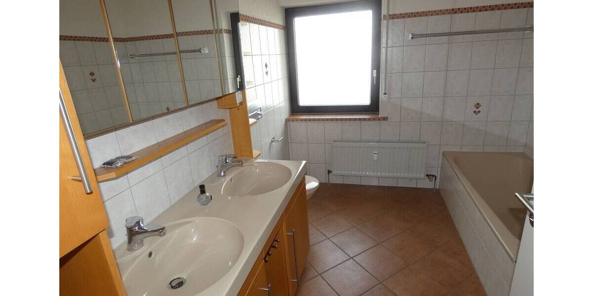 Etagenwohnung Stödtlen - 3 Zimmer, 115 m&sup2;, 890&euro; | Angebot:25800882