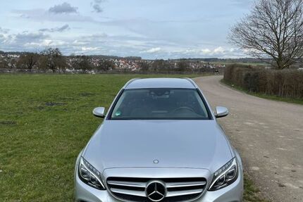 Mercedes-Benz 220 134.000 km 17.500 &euro; Schwäbisch Gmünd 73525