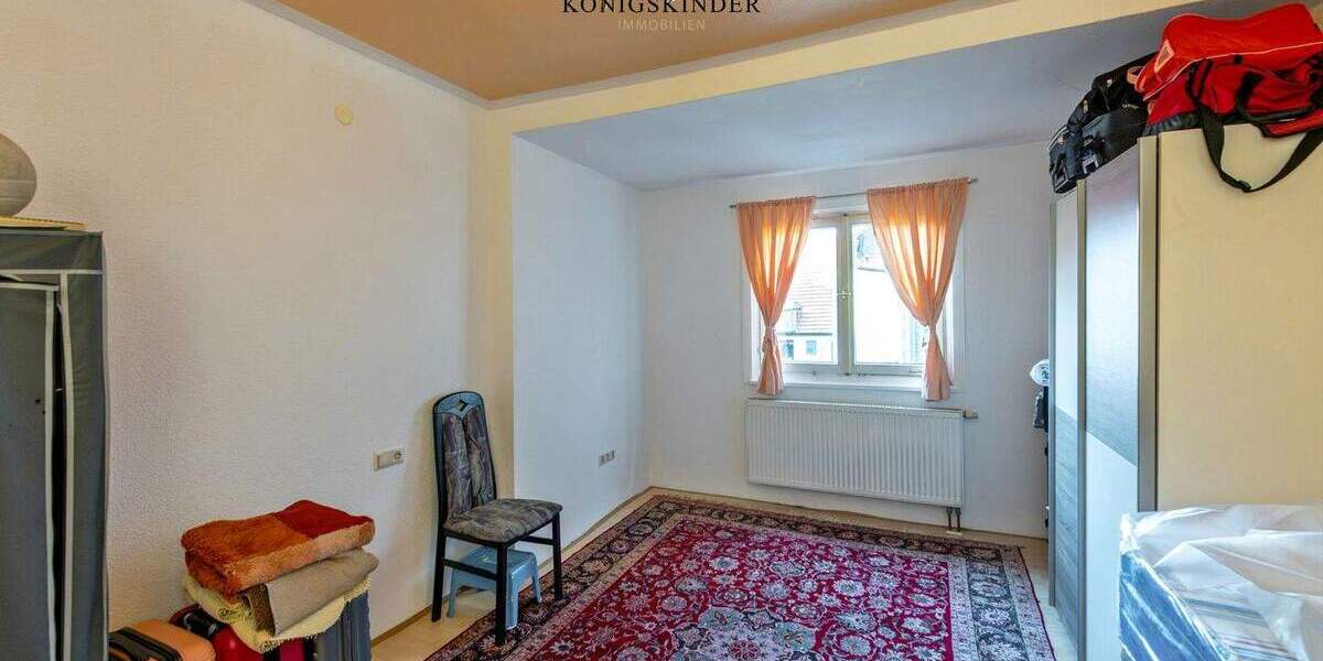 Mehrfamilienhaus, Wohnhaus Heidenheim-Schnaitheim Schnaitheim - 7 Zimmer, 180 m&sup2;, 379.000&euro; | Angebot:25680017
