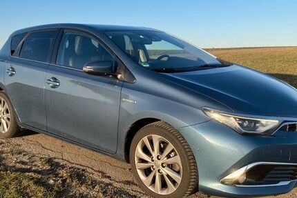 Toyota Auris 132.000 km 12.990 &euro; Göggingen 73571
