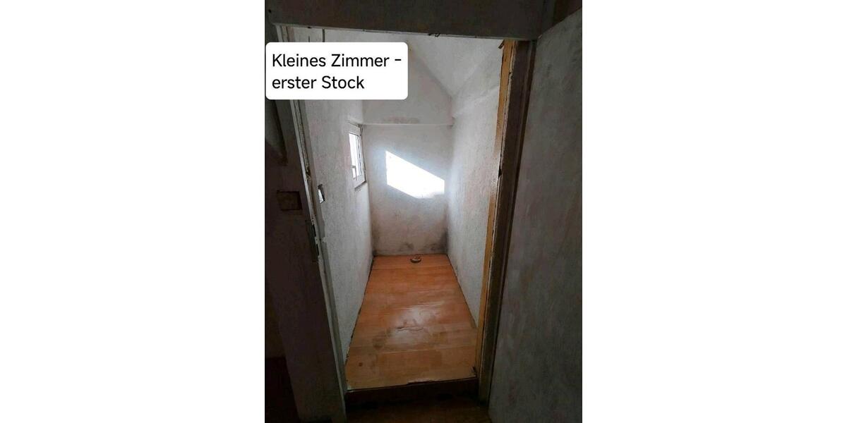 Doppelhaushälfte Bopfingen - 7 Zimmer, 141 m&sup2;, 110.000&euro; | Angebot:17165515