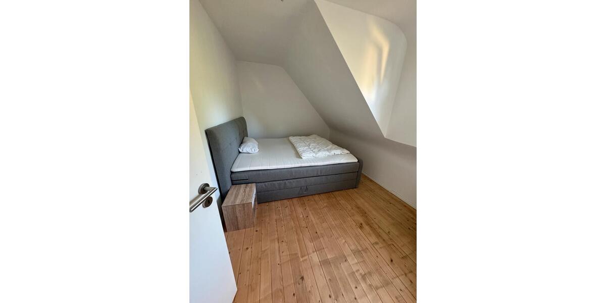 Einfamilienhaus Lauchheim - 6.5 Zimmer, 140 m&sup2;, 1.600&euro; | Angebot:27617751