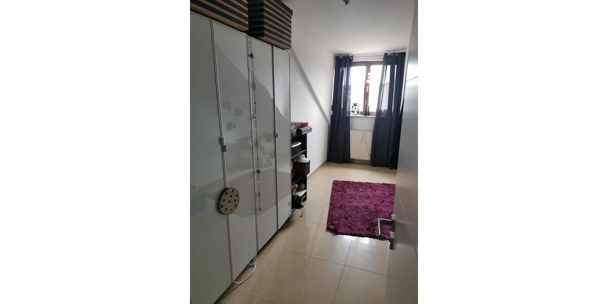 Dachgeschoßwohnung Nördlingen - 4 Zimmer, 97 m&sup2;, 860&euro; | Angebot:25641045