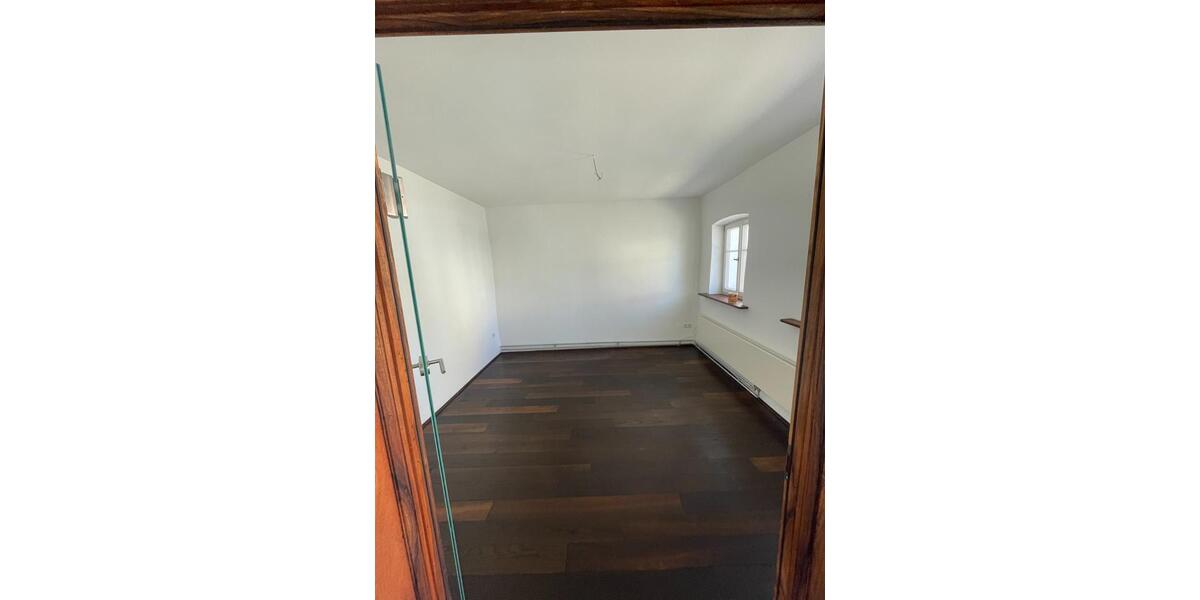 Einfamilienhaus Wallerstein - 4 Zimmer, 100 m&sup2;, 1.250&euro; | Angebot:25329413