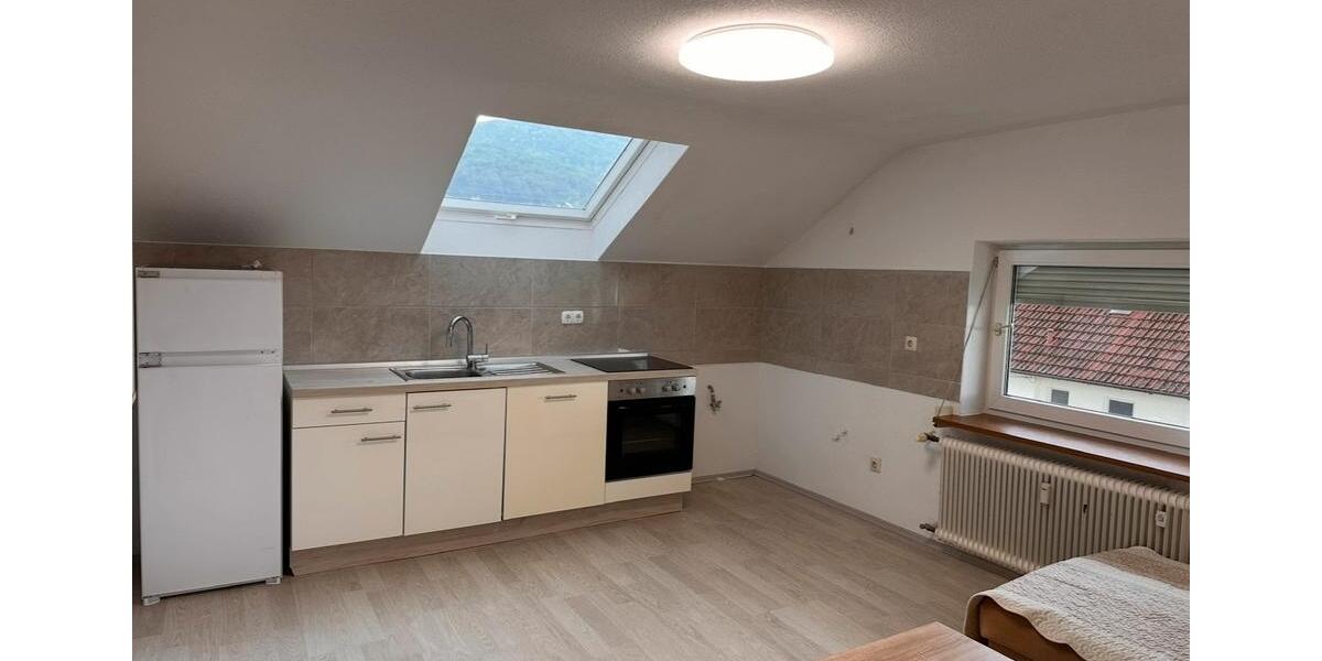 Dachgeschoßwohnung Aalen Attenhofen - 2.5 Zimmer, 50 m&sup2;, 700&euro; | Angebot:26519409