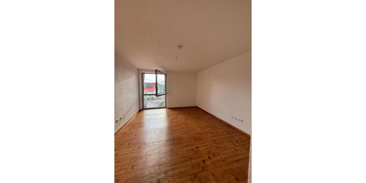 Etagenwohnung Nördlingen - 3 Zimmer, 104 m&sup2;, 920&euro; | Angebot:25968168