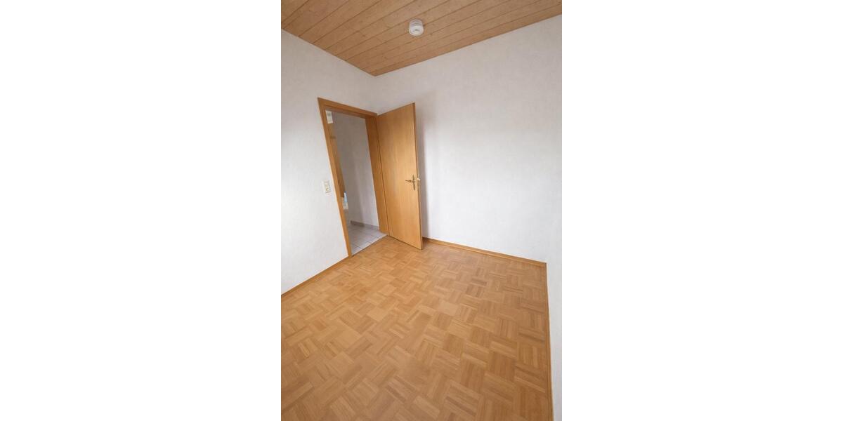 Dachgeschoßwohnung Gaildorf - 3.5 Zimmer, 73 m&sup2;, 750&euro; | Angebot:26019859