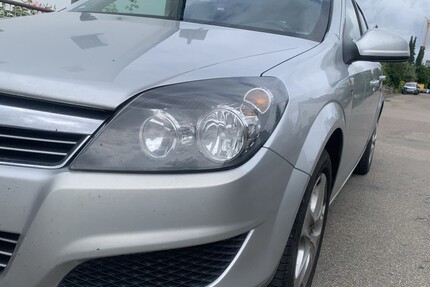 Opel Astra H Caravan 260.000 km 1.300 &euro; Aalen 73430