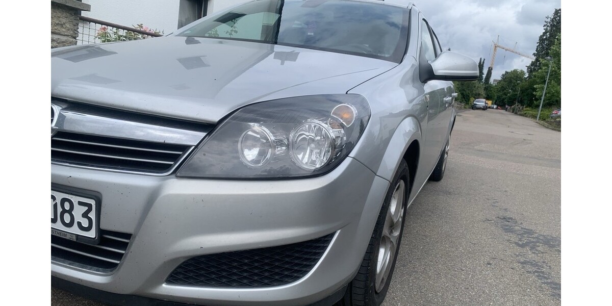 Opel Astra H Caravan 260.000 km 1.300 &euro; Aalen 73430