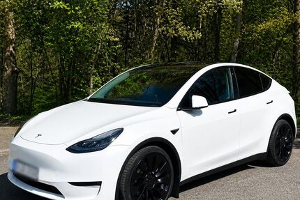 Tesla Model Y 12.000 km 40.700 &euro; Donzdorf 73072