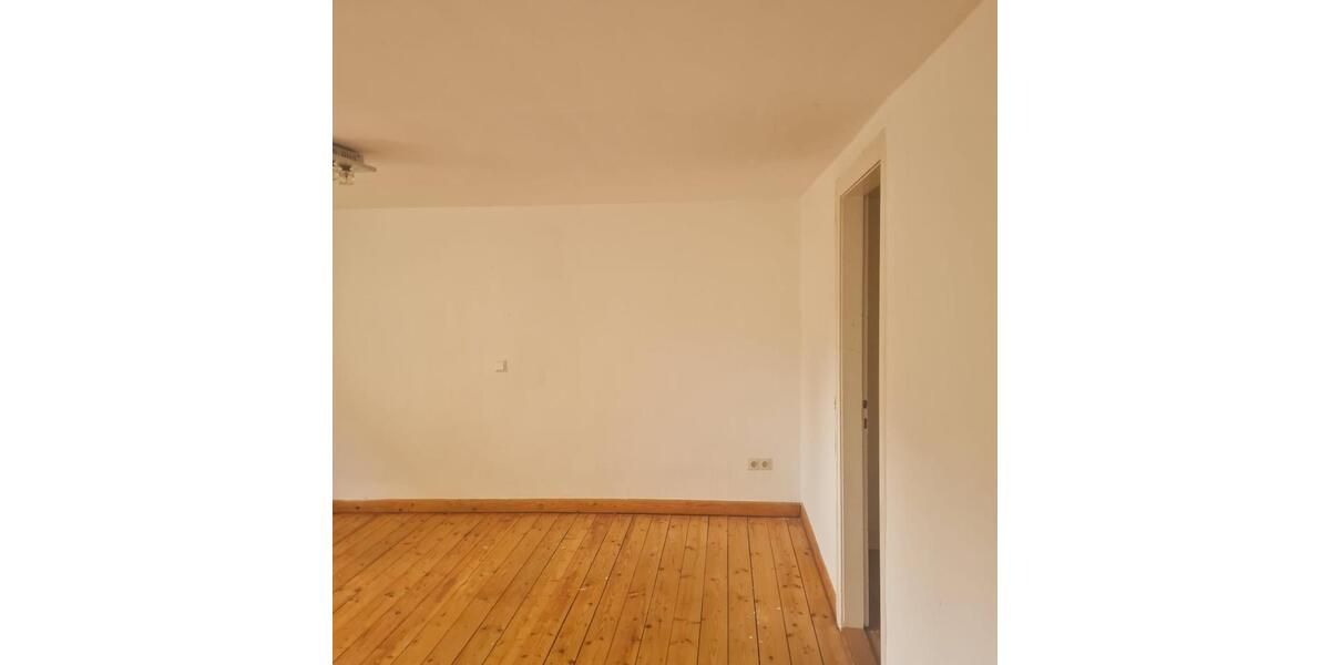 Doppelhaushälfte Schechingen - 7 Zimmer, 140 m&sup2;, 192.000&euro; | Angebot:25803472