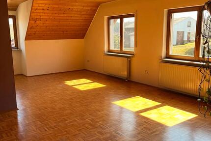 Wohnung Stimpfach - 3 Zimmer, 85 m&sup2;, 600&euro; | Angebot:26462078