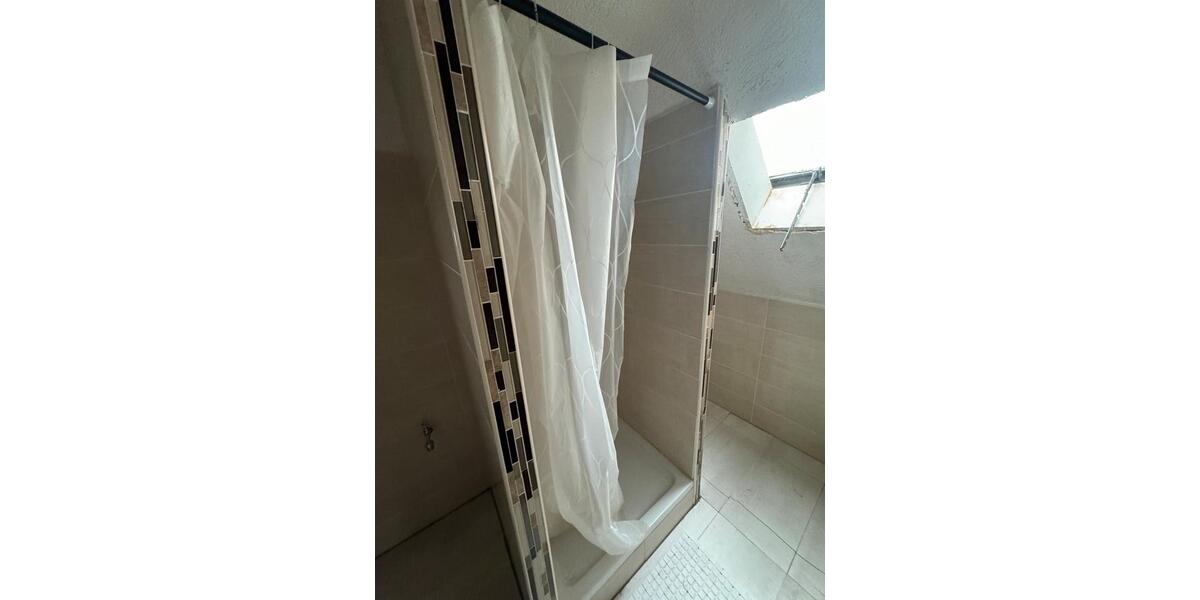 Dachgeschoßwohnung Aalen - 2 Zimmer, 70 m&sup2;, 550&euro; | Angebot:25239760