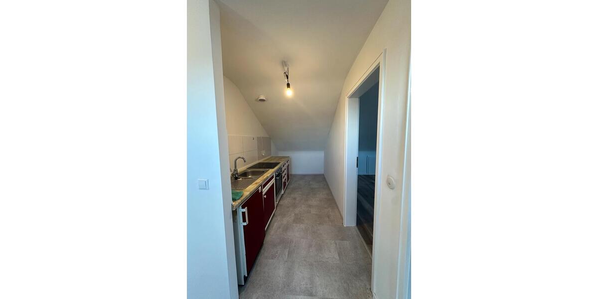 Dachgeschoßwohnung Aalen Dewangen - 3 Zimmer, 71 m&sup2;, 1.050&euro; | Angebot:26356173