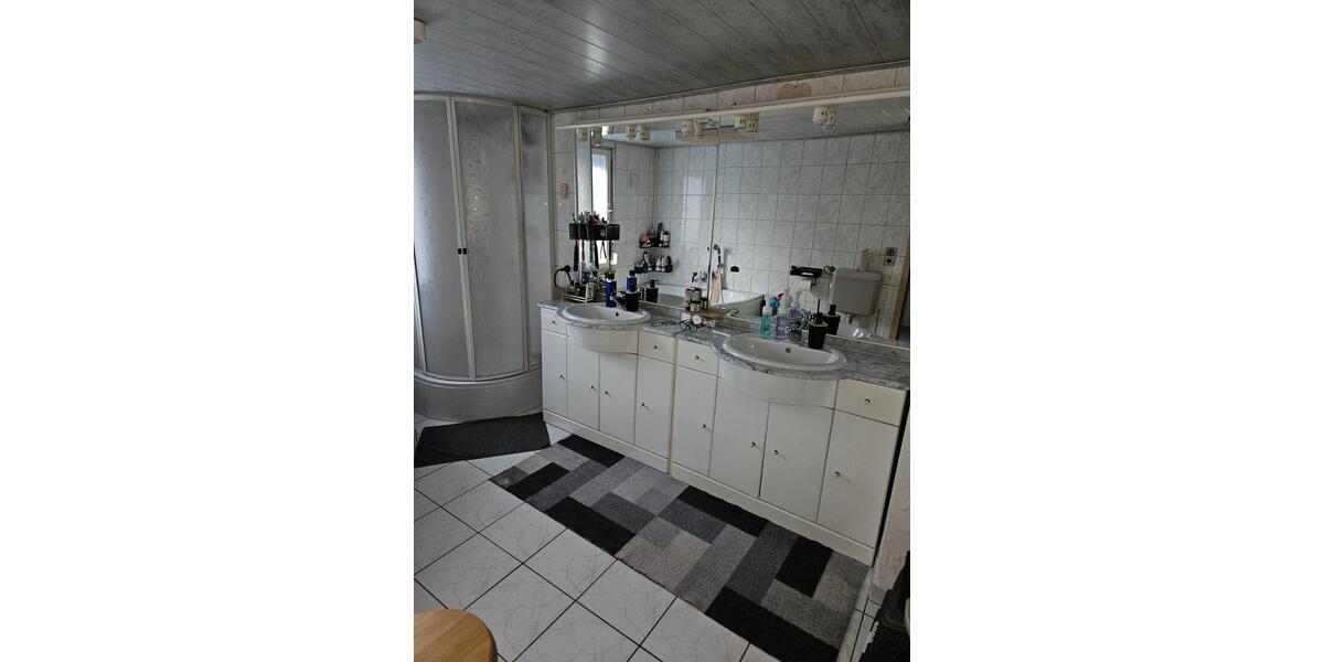 Doppelhaushälfte Aalen - 5 Zimmer, 160 m&sup2;, 340.000&euro; | Angebot:25875703