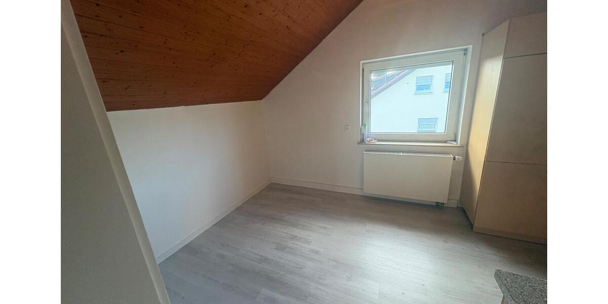 Dachgeschoßwohnung Durlangen - 2 Zimmer, 50 m&sup2;, 480&euro; | Angebot:26003076