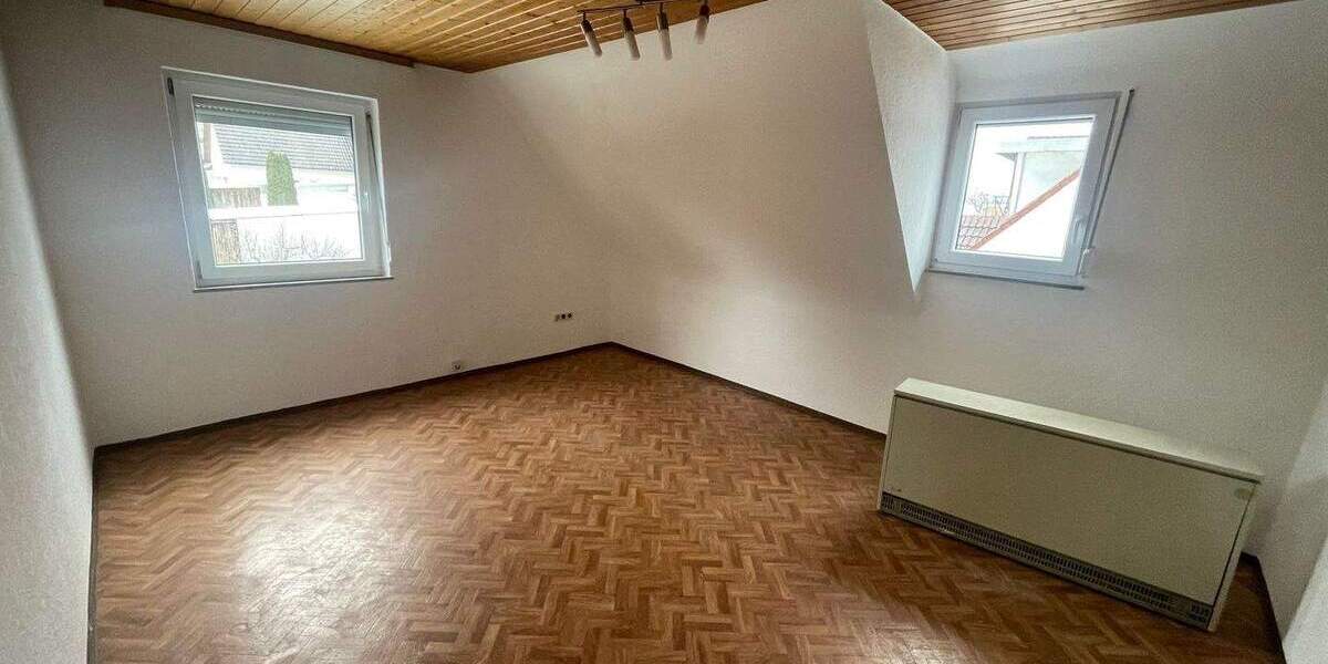 Mehrfamilienhaus, Wohnhaus Lauchheim - 7 Zimmer, 125 m&sup2;, 329.000&euro; | Angebot:25678650