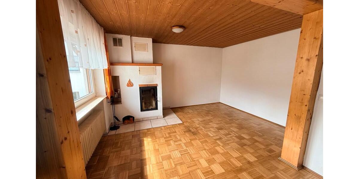 Etagenwohnung Aalen Dewangen - 5 Zimmer, 166 m&sup2;, 1.250&euro; | Angebot:26035415