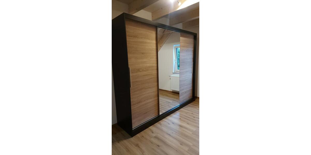 Dachgeschoßwohnung Bartholomä - 3.5 Zimmer, 100 m&sup2;, 950&euro; | Angebot:26625831