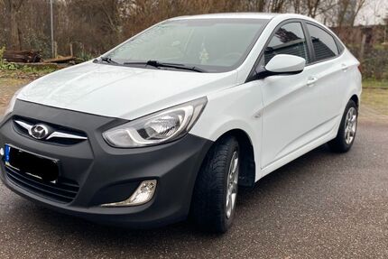 Hyundai Accent 165.000 km 5.400 &euro; SCHWÄBISCH GMÜND 73525