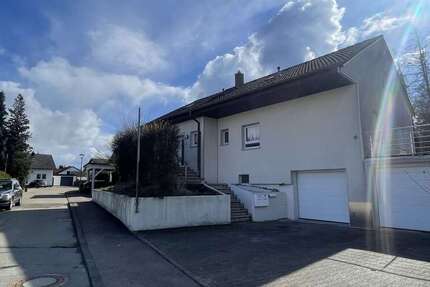 Haus Neresheim - 5 Zimmer, 140 m&sup2;, 305.000&euro; | Angebot:25979343