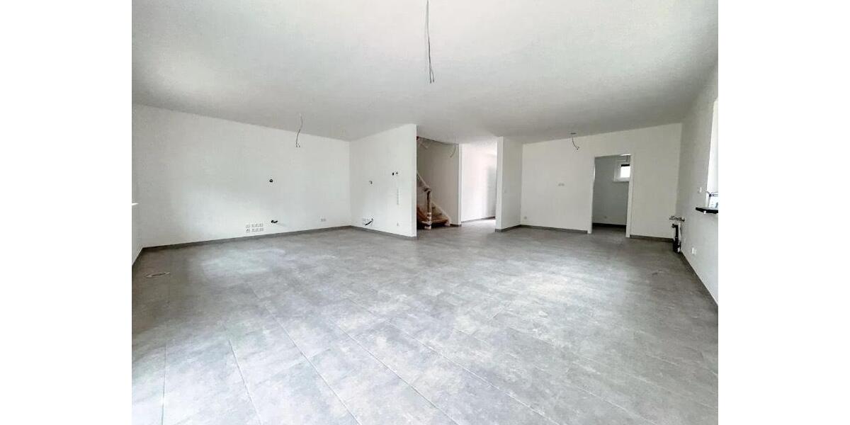 Doppelhaushälfte Bopfingen - 4 Zimmer, 125 m&sup2;, 399.000&euro; | Angebot:25710936