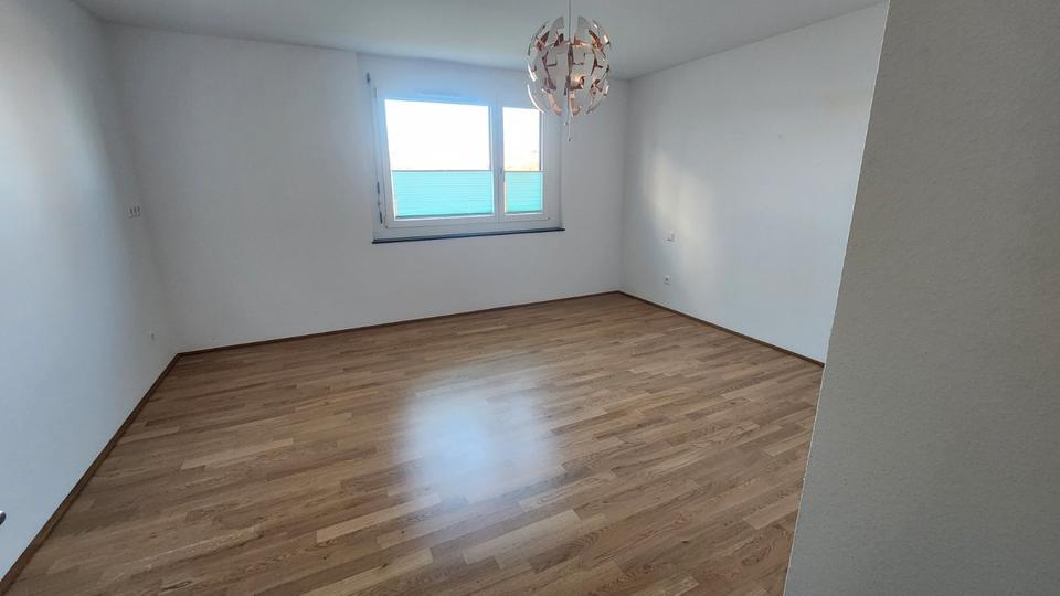 Erdgeschoßwohnung Aalen Unterkochen - 4 Zimmer, 94 m&sup2;, 419.000&euro; | Angebot:27009010
