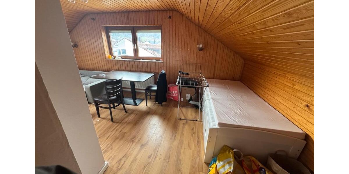 Dachgeschoßwohnung Gaildorf - 3 Zimmer, 67 m&sup2;, 650&euro; | Angebot:25872134