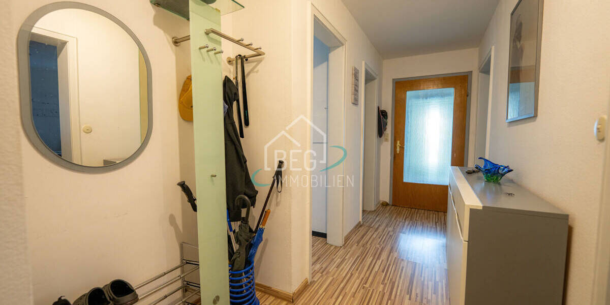 Mehrfamilienhaus, Wohnhaus Durlangen - 7 Zimmer, 190 m&sup2;, 320.000&euro; | Angebot:26657321