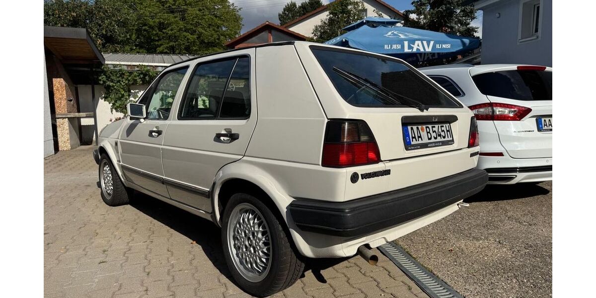 VW Golf 127.632 km 5.600 &euro; Aalen 73432