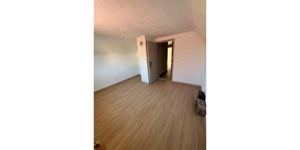 Einfamilienhaus Aalen Dewangen - 8.5 Zimmer, 180 m&sup2;, 469.000&euro; | Angebot:26688871