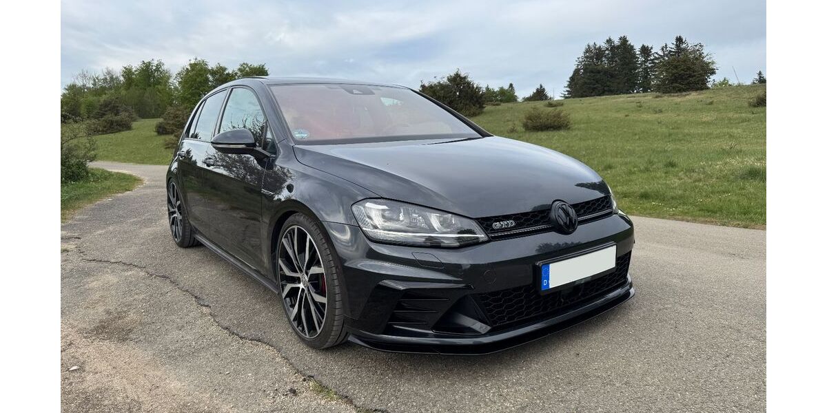 VW Golf 136.040 km 20.999 &euro; Steinheim 89555