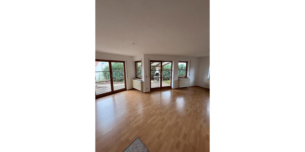 Reihenhaus Aalen Attenhofen - 6.5 Zimmer, 124 m&sup2;, 1.490&euro; | Angebot:26641063