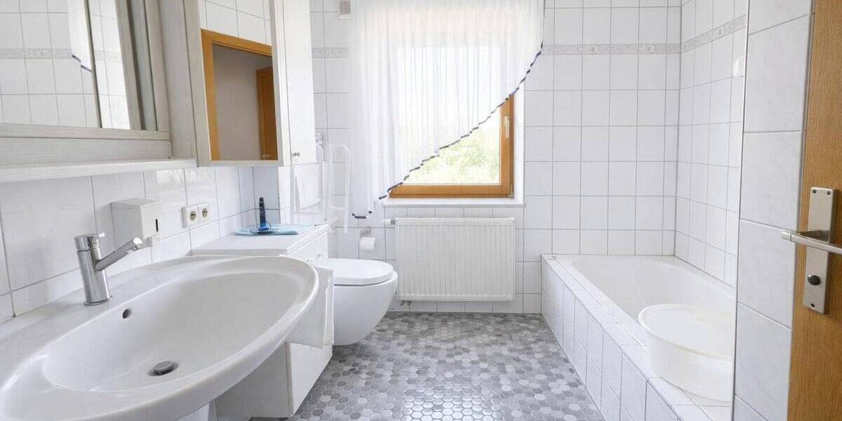 Mehrfamilienhaus, Wohnhaus Aalen Dewangen - 1 Zimmer, 338 m&sup2;, 715.000&euro; | Angebot:26276678