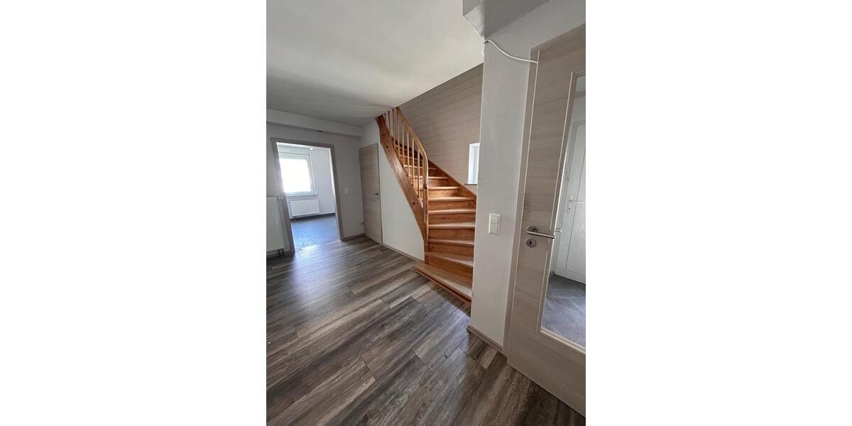 Einfamilienhaus Oberkochen - 5 Zimmer, 116 m&sup2;, 1.500&euro; | Angebot:27618973
