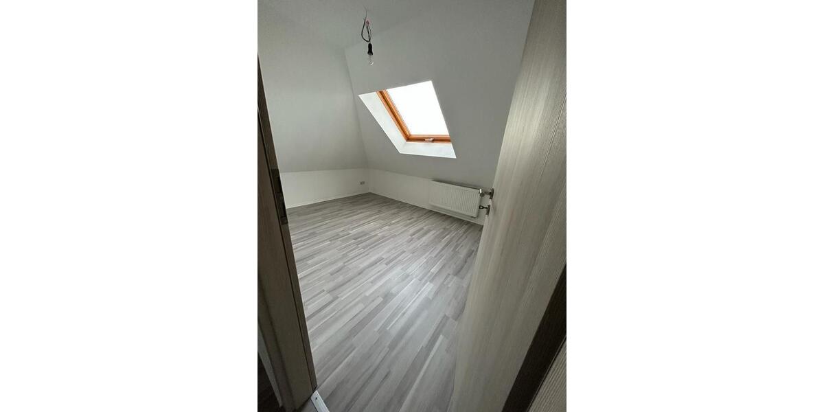 Dachgeschoßwohnung Schwäbisch Gmünd - 3 Zimmer, 67 m&sup2;, 750&euro; | Angebot:25498324