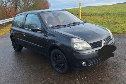 Renault Clio 214.500 km 1.500 &euro; Schwäbisch 73529